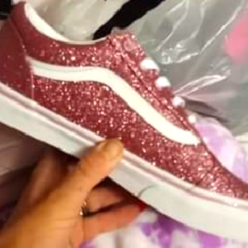 SIZE 8 WOMEN VANS WITH PINK GLITTER